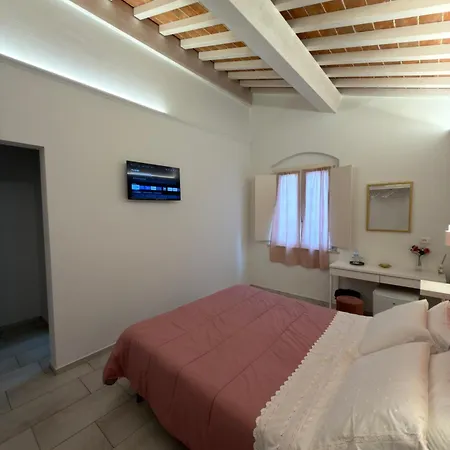 Piccola Stella 3* Pisa